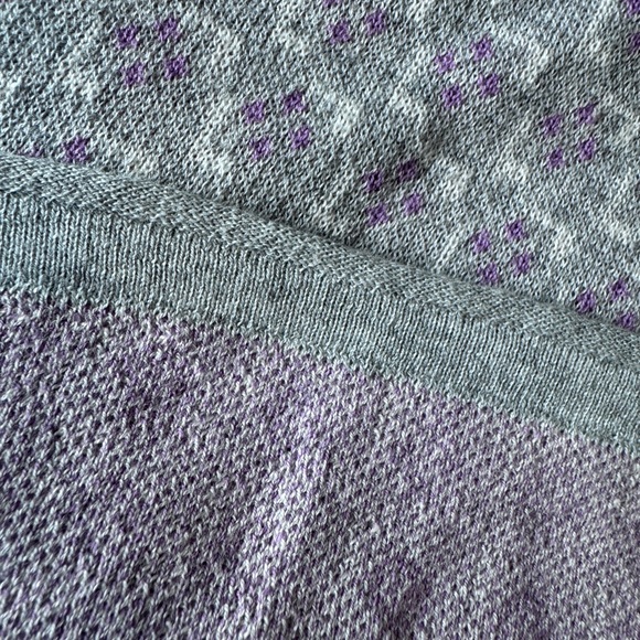 Patterned Long Sleeve Top - Picture 10 of 11